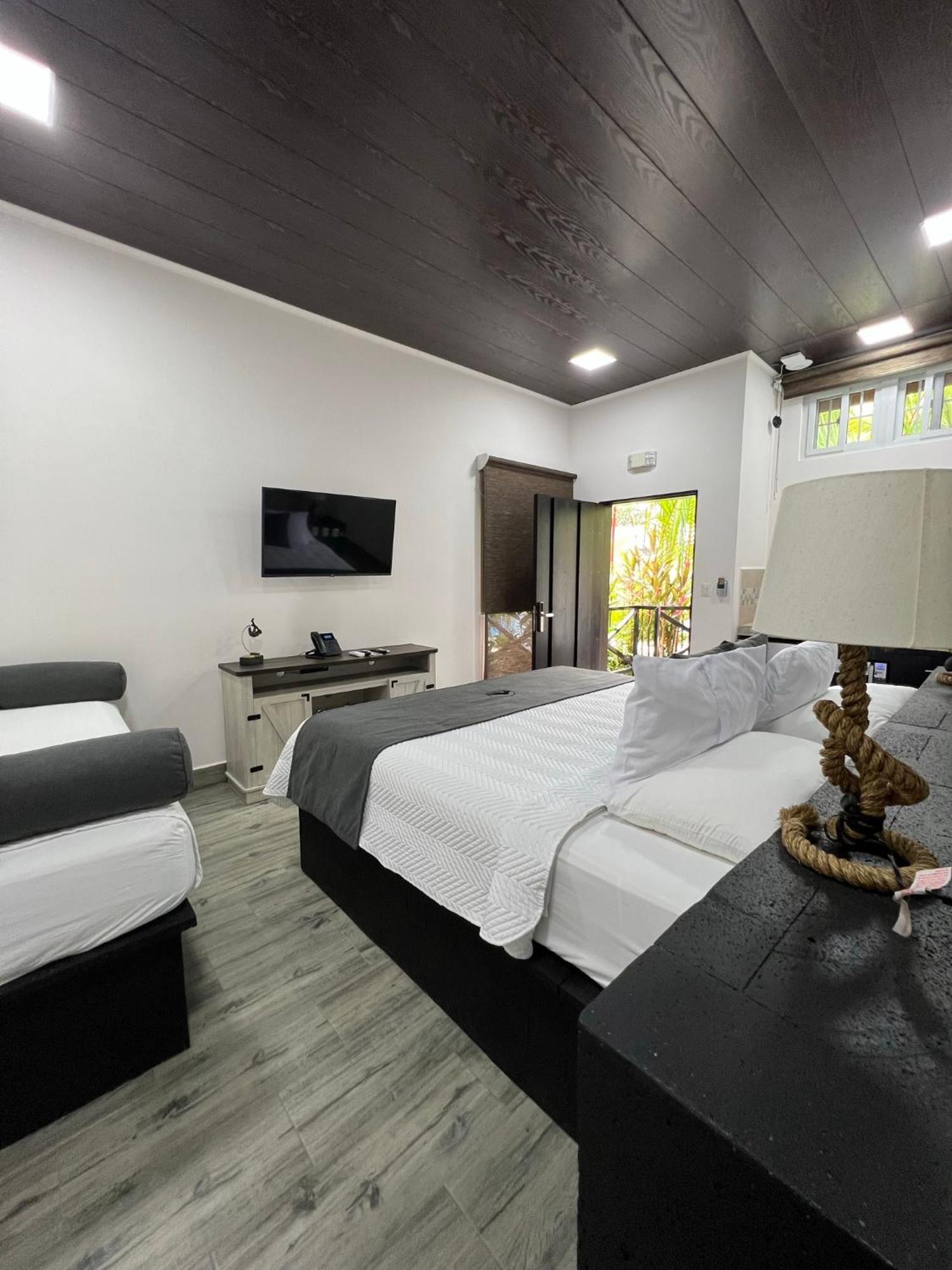 King Room with Pool View